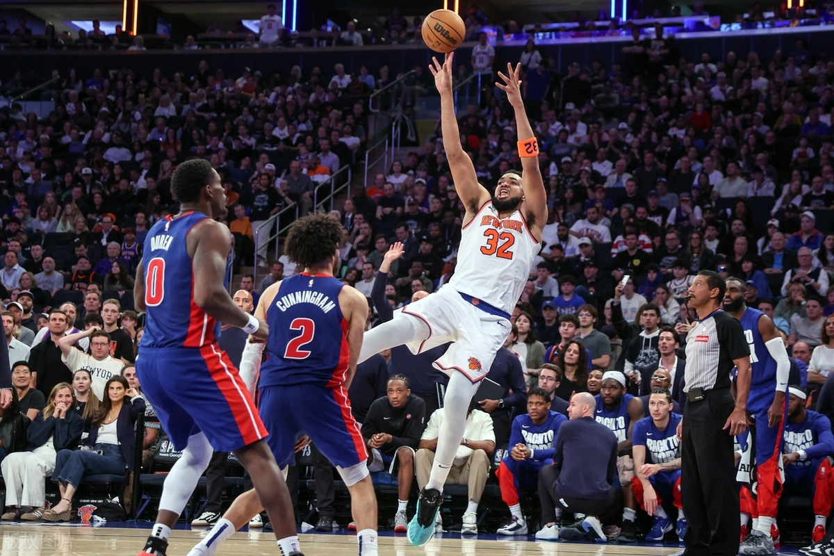 开云体育官方网站-关于篮网轻取爵士，福克斯状态火热的信息