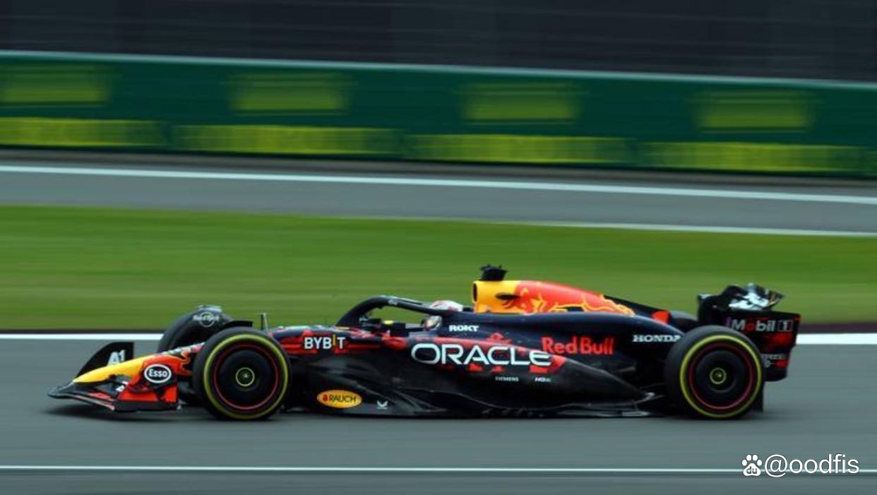 迈凯伦横扫阿斯顿马丁，维斯塔潘带队取胜的简单介绍