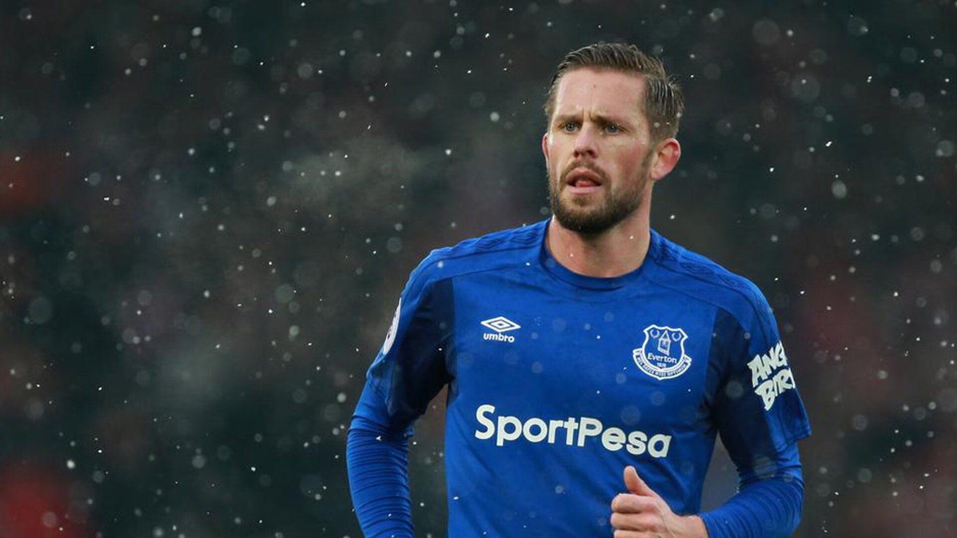 当太阳在篮球场翻盘鹈鹕，拉梅洛在欧冠淘汰赛接管比赛，跨界竞技的永恒魅力